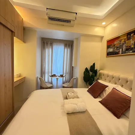 Luxe Xcape - Stylish And Cozy Vibes In Quezon City